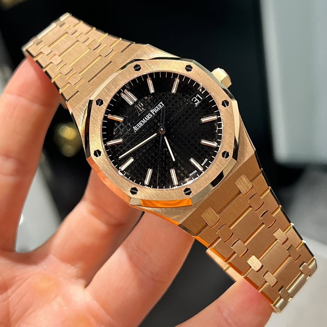 AUDEMARS PIGUET ROSE GOLD BLACK DAIL