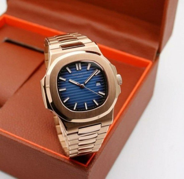 Patek philippe Nautilus Quartz